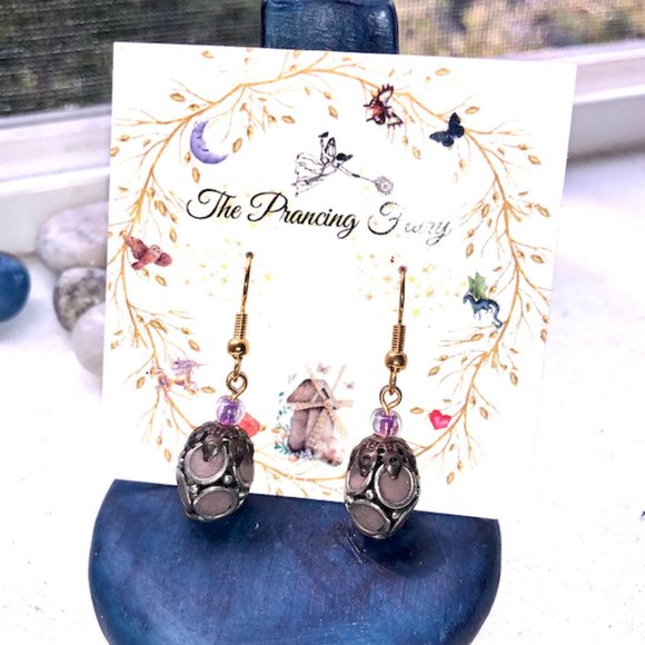 Elegant Dangle Earrings with Abolone accents Fairy Berry Earrings - Picture 4 of 4